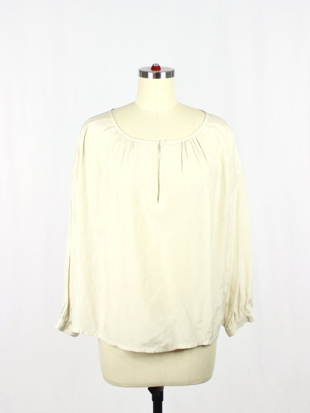 Aritzia COMMUNITY Beige 100% Lyocell Puff Sleeve Keyhole Peasant Blouse, Size M